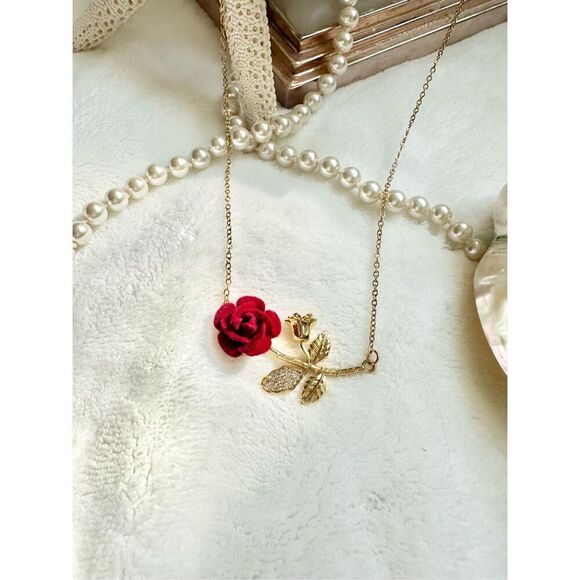 Stunning red rose with cubic zirconia pendant necklace ￼ - Picture 1 of 6